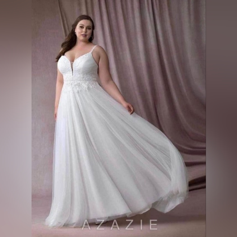Plus size Wedding dress